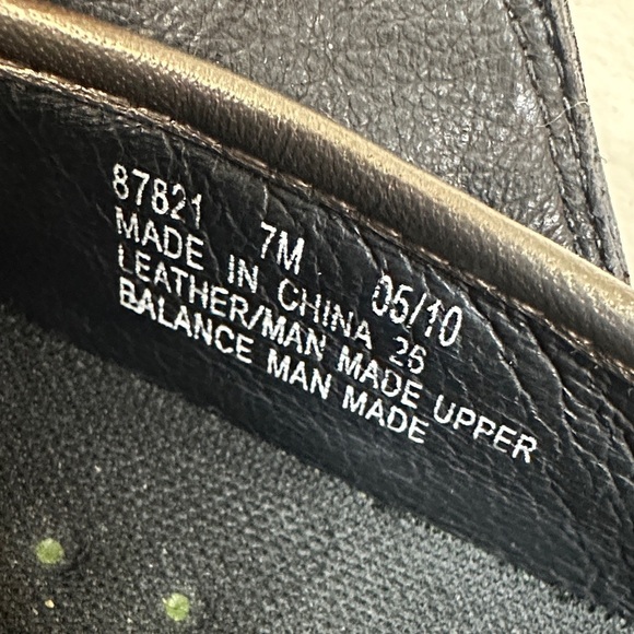 Clarks~Wave~Cruise Women's Size 7 Metallic Leather Comfort Mary Jane Shoes Flats - Picture 15 of 16